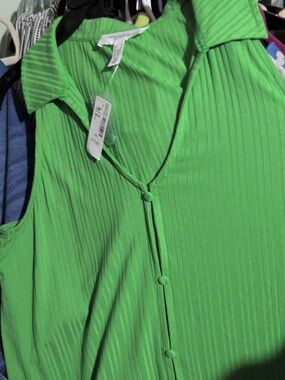 575: Additionelle NEW collared tank